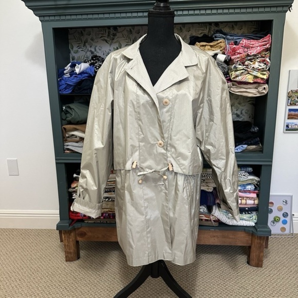 TOTES Rain Coat Women's Hooded Front  Zipper‎ Pockets Sz M